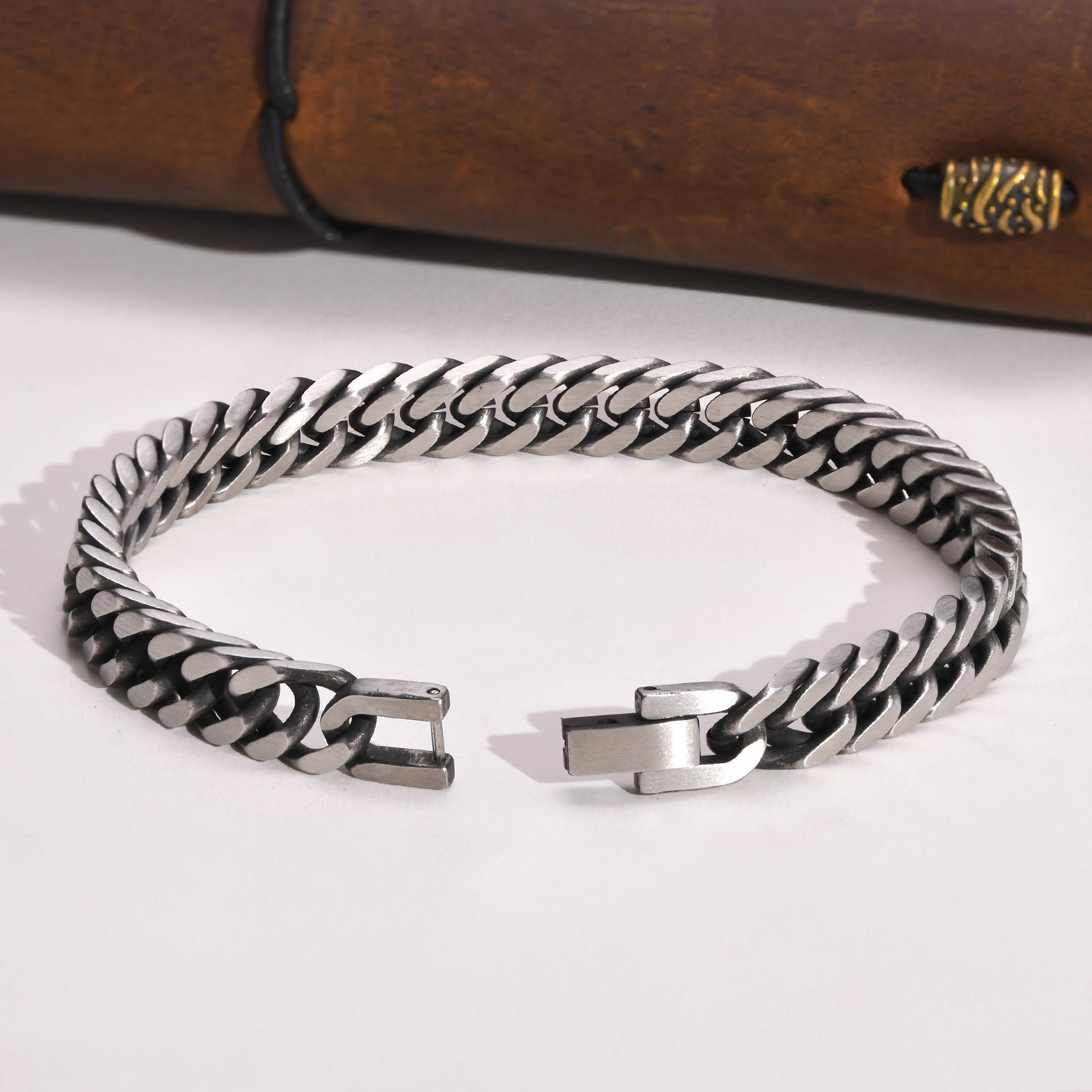 Vnox Chunky Retro Cuban Chain  - Ceramic Link Bracelet review and price