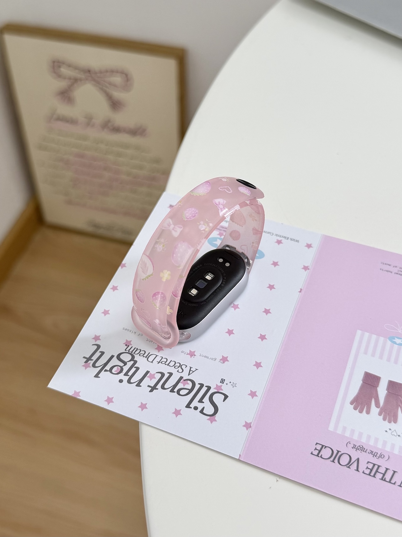 Super Cute Strawberry Bow Prin - Android Smartwatch Accessories review and price